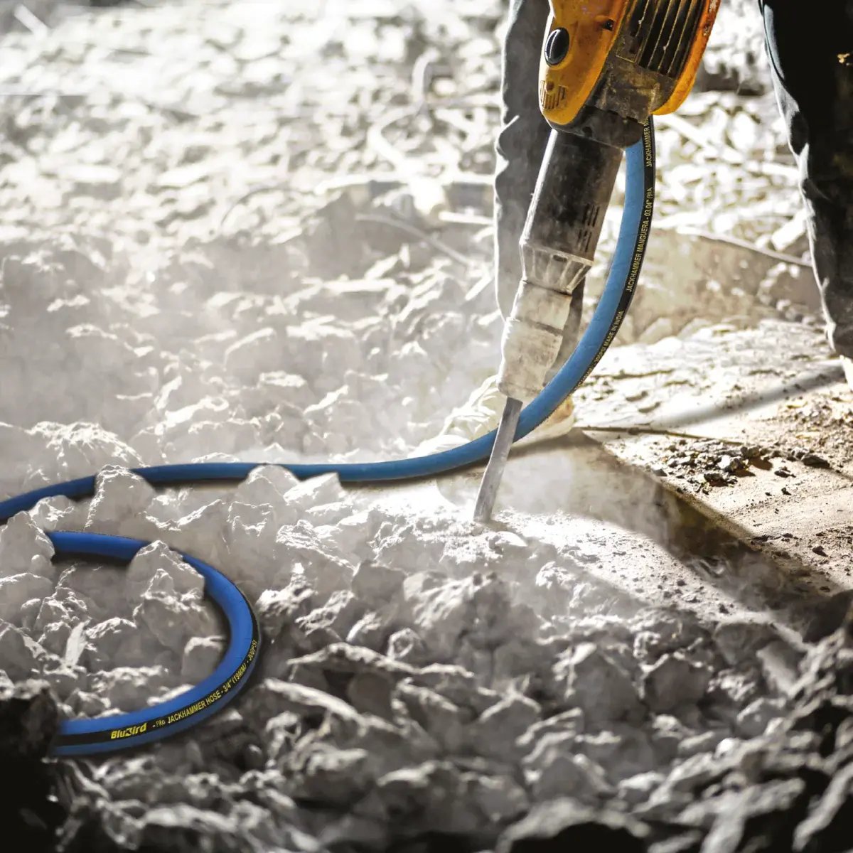 Blubird_jackhammer_hose_inuse_image